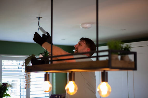 Best Local Electrician Companies  in Atlanta, IL